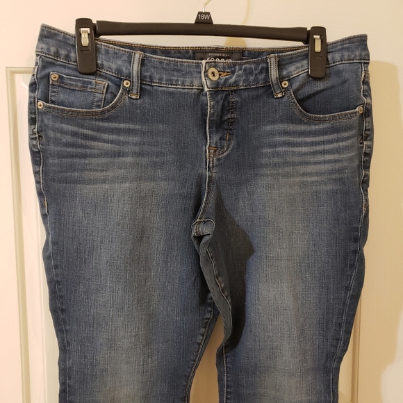 Torrid cropped skinny jeans size 16 - Picture 2 of 10